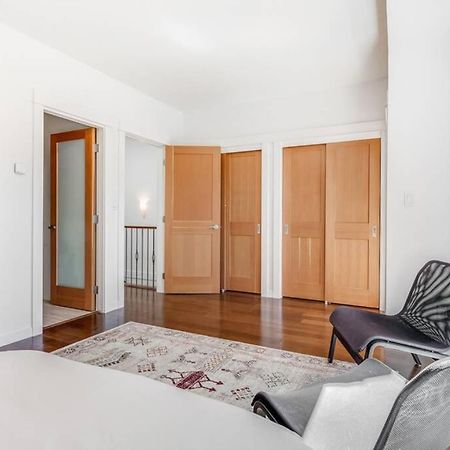 Cedar Hill Sunlit Stay - Bright Spacious & Modern Victoria Kültér fotó